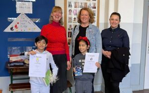 Teilnehmer und Jury des Lesewettbewerbs